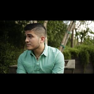 Meet your Posher, Edwin josue